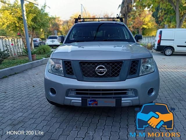 Usata Nissan Navara 190 CV (139 kW) 2014 Grigio Pick-up