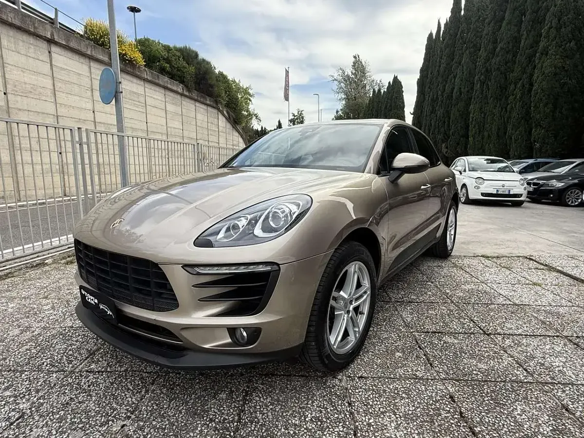 Usata Porsche Macan 252 CV (185 kW) 2017 Beige SUV