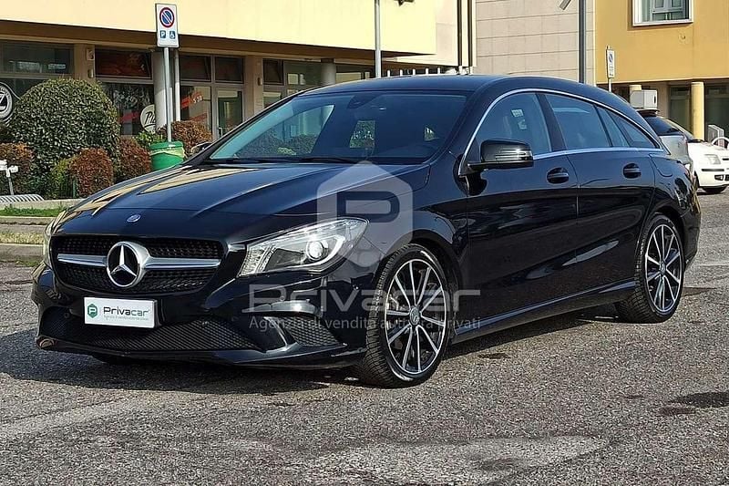 Usata Mercedes CLA220 Executive 177 CV (130 kW) 2015 Nero Berlina