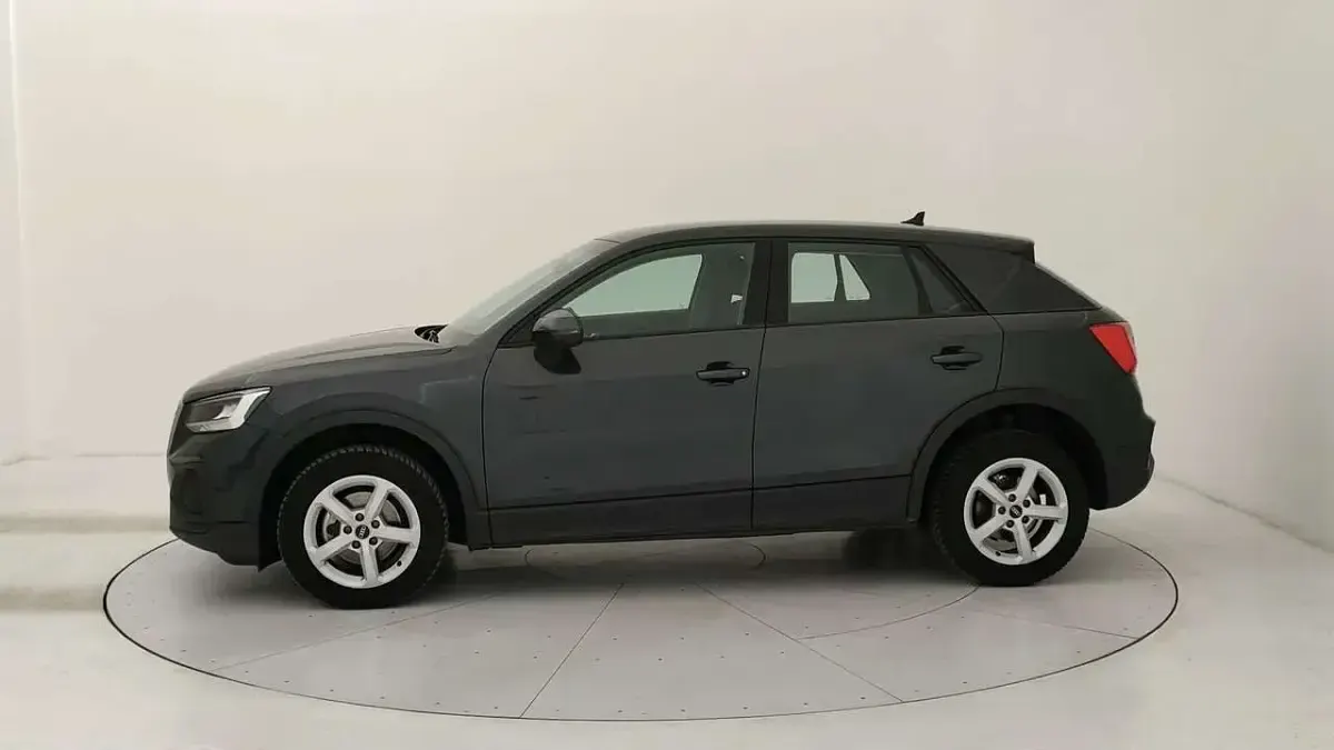 Usata Audi Q2 116 CV (85 kW) 2022 Grigio SUV