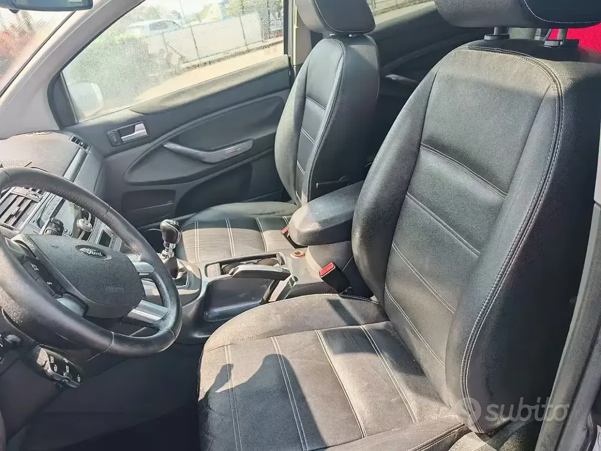 Usata Ford Kuga 163 CV (119 kW) 2011 SUV