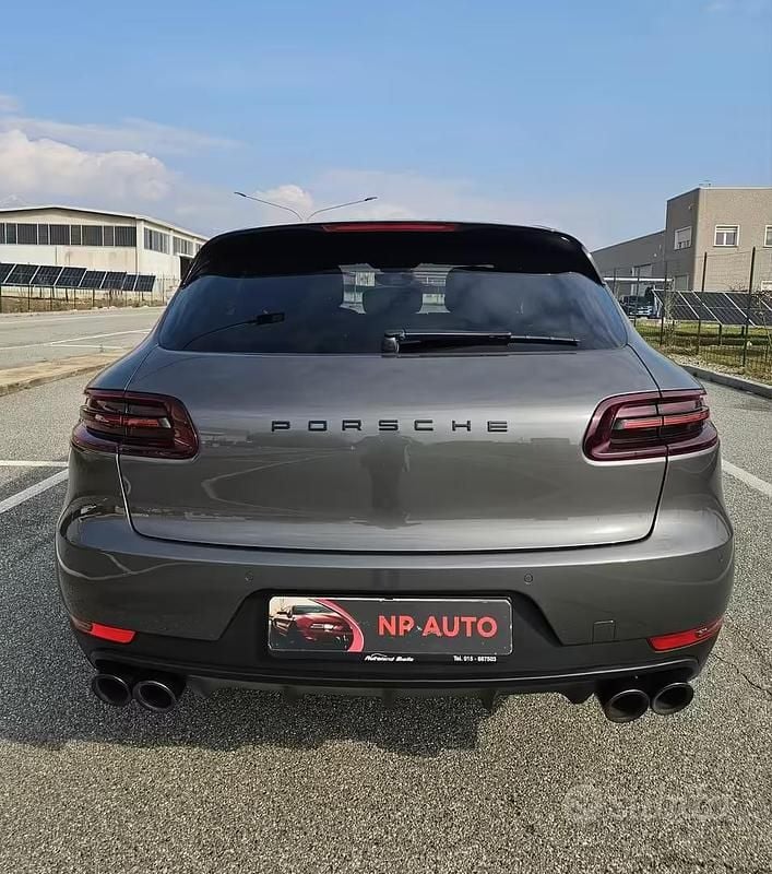 Usata Porsche Macan Turbo 252 CV (185 kW) 2018 Grigio SUV