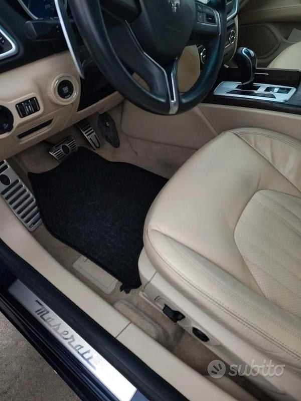 Usata Maserati Ghibli 240 CV (176 kW) 2015 Blu Berlina
