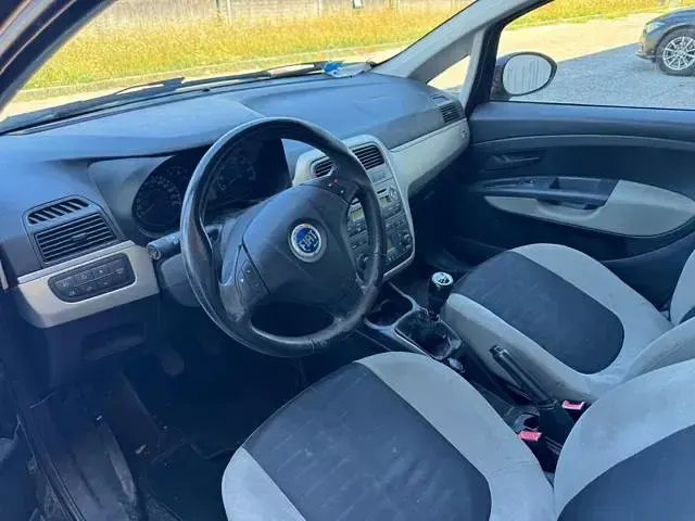 Usata Fiat Punto 75 CV (55 kW) 2006 Nero Utilitaria