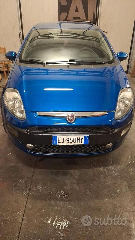 Blu Usata 2011 Fiat Punto Evo Due volumi | 2700 € - Immagine 1/4
