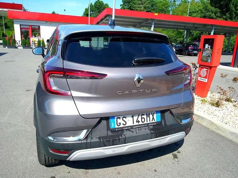 Occasion Renault Captur Techno 101 ch (74 kW) 2024 Gris SUV