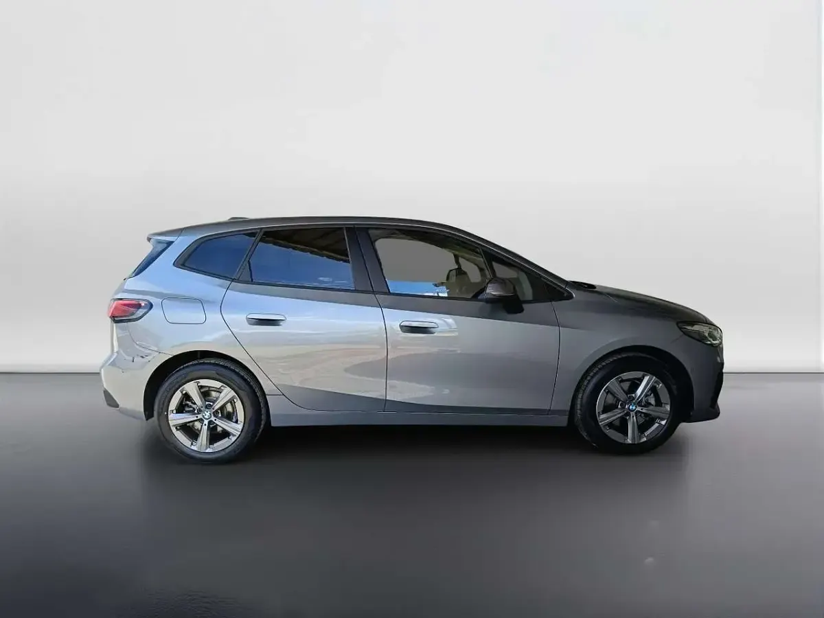 Usata BMW 218 Active Tourer 136 CV (100 kW) 2023 Dark grey met Monovolume