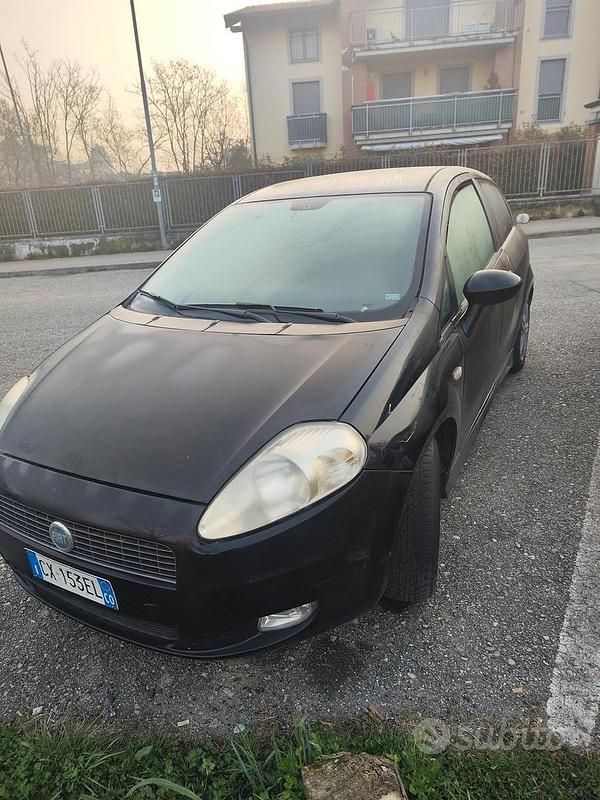 Usata Fiat Grande Punto 2006 Nero Utilitaria
