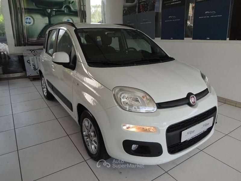 Bianco Usata 2017 Fiat Panda Lounge Due volumi | 9900 € (Buon prezzo) - Immagine 1/4