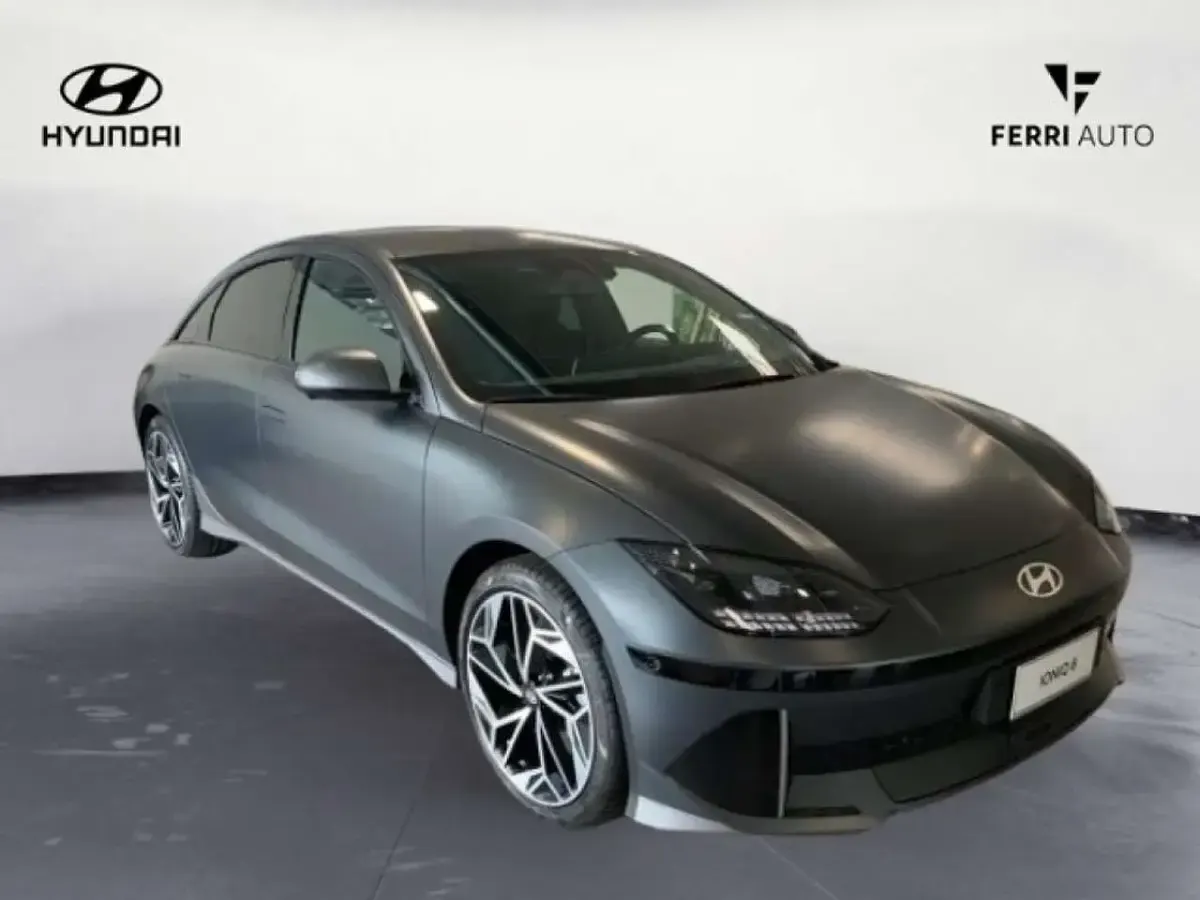 Usata Hyundai Ioniq 6 239 kW (325 CV) 2024 Grigio Berlina