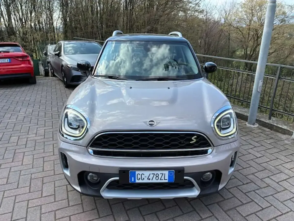 Usata Mini Cooper Countryman Business 125 CV (91 kW) 2021 Rooftop grey metalizzato SUV