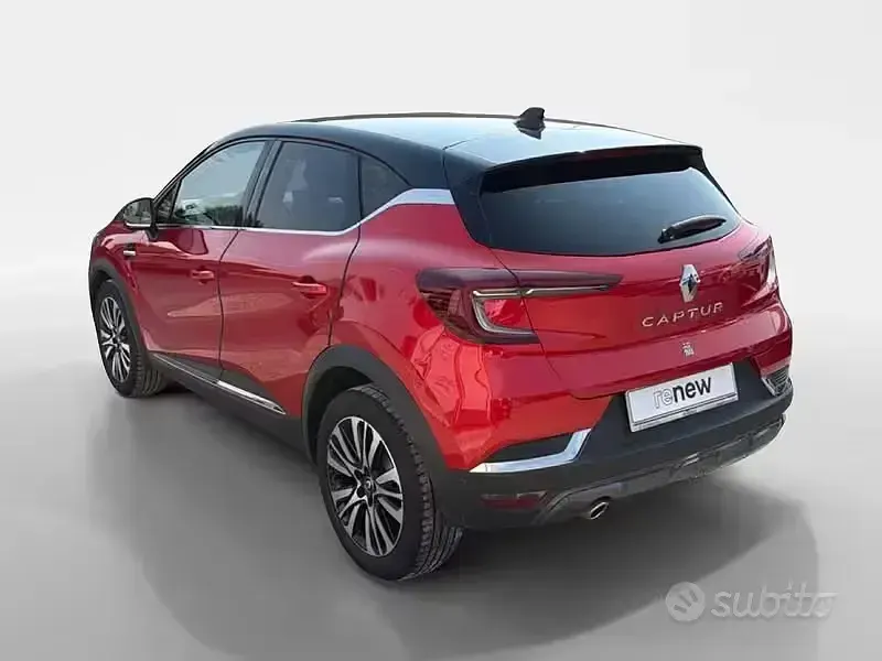 Usata Renault Captur Initiale Paris 131 CV (96 kW) 2020 Rosso SUV
