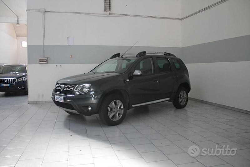 Usata Dacia Duster Ambiance 110 CV (80 kW) 2016 Grigio SUV