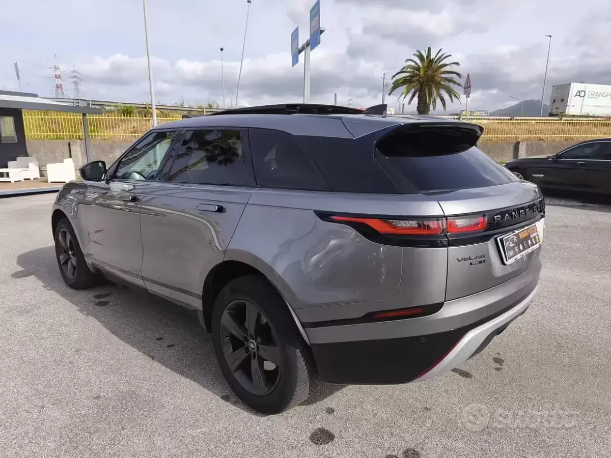 Używany Land Rover Range Rover Velar R-Dynamic 241 KM (177 kW) 2020 Szary SUV