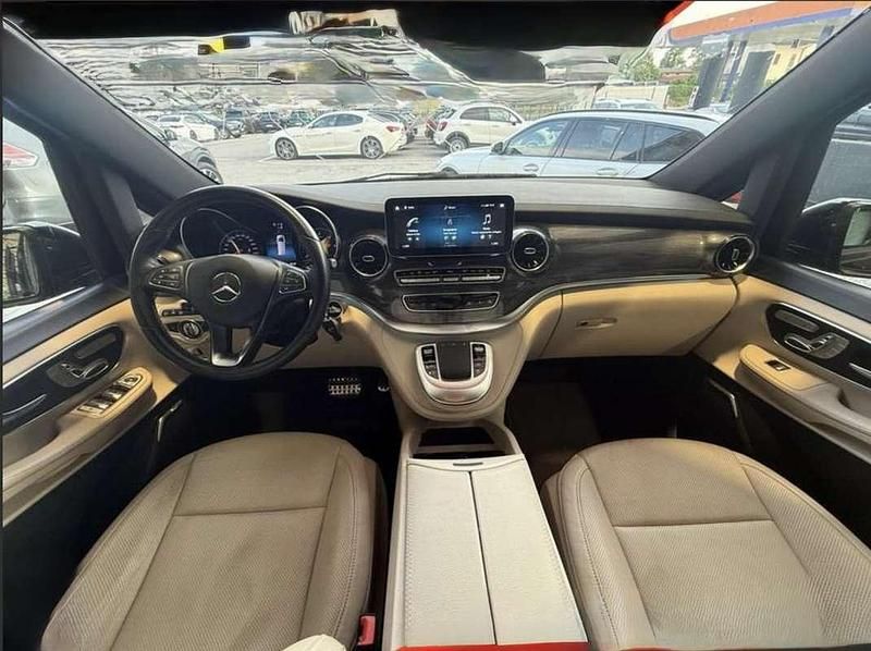 Usata Mercedes V300 Premium Plus 239 CV (175 kW) 2020 Monovolume