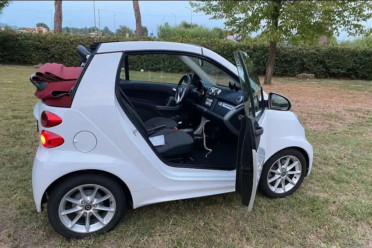 Usata Smart ForTwo Cabrio Pulse 71 CV (52 kW) 2013 Bianco Cabrio