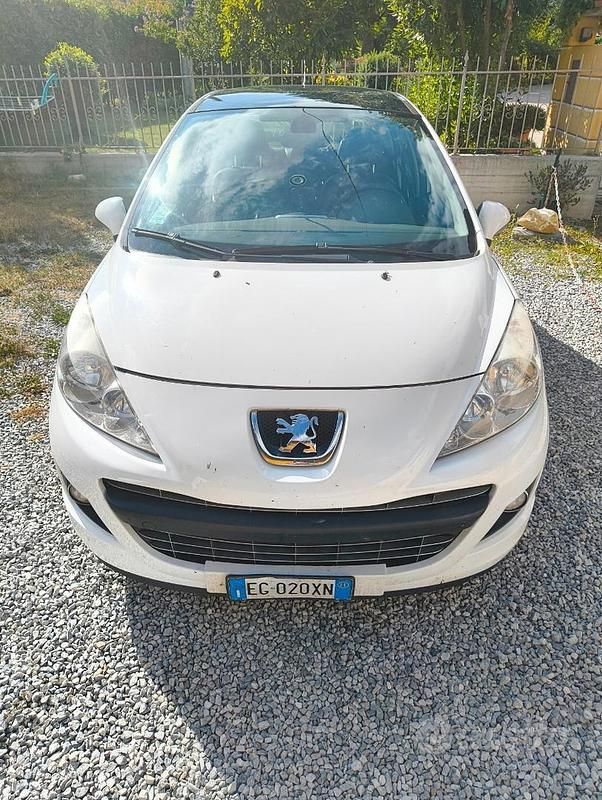Usata Peugeot 207 2011 Bianco Utilitaria