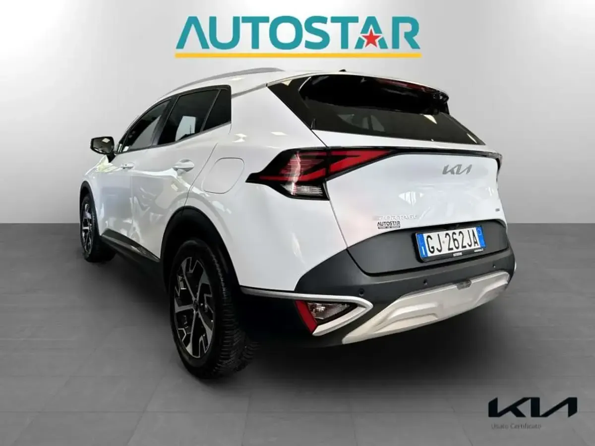 Usata Kia Sportage Style 230 CV (169 kW) 2022 Bianco SUV
