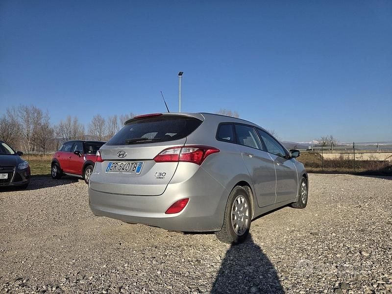 Usata Hyundai i30 110 CV (80 kW) 2013 Grigio Station wagon