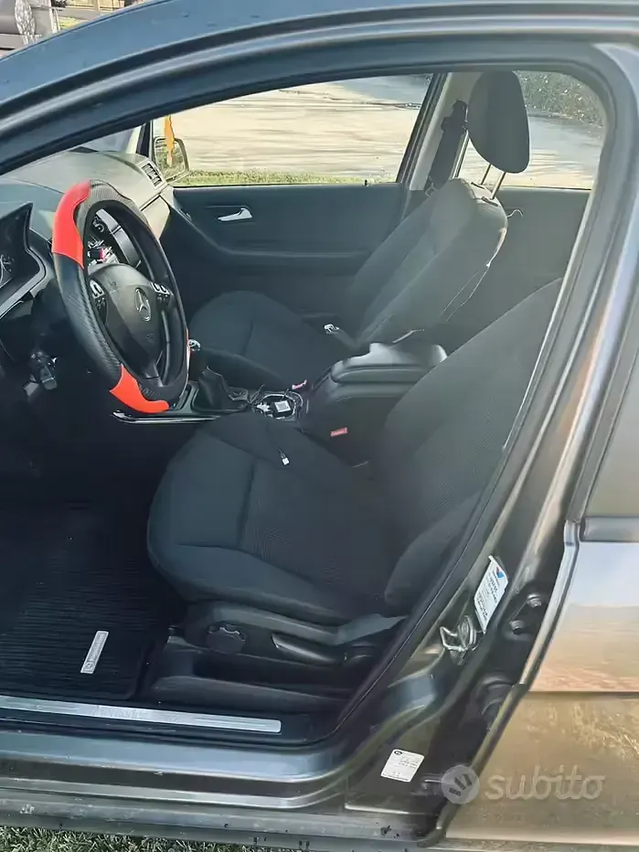 Usata Mercedes A160 95 CV (69 kW) 2009 Grigio Utilitaria