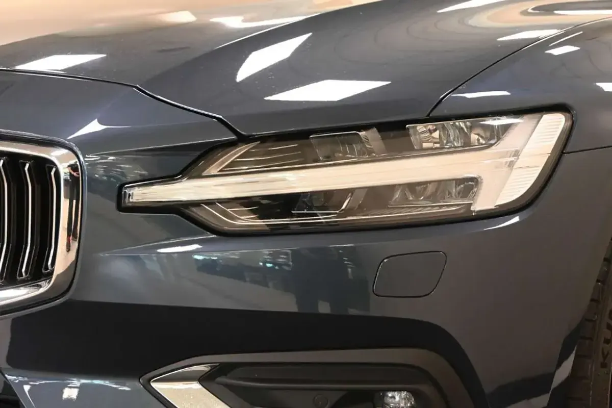 Usata Volvo V60 Inscription 190 CV (139 kW) 2018 Blu/azzurro Station wagon