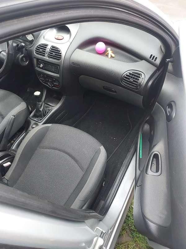 Usata Peugeot 206 75 CV (55 kW) 2009 Berlina