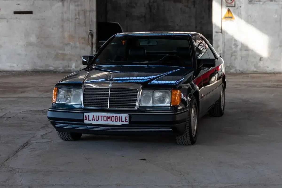 Usata Mercedes 300 179 CV (131 kW) 1991 Nero Coupé