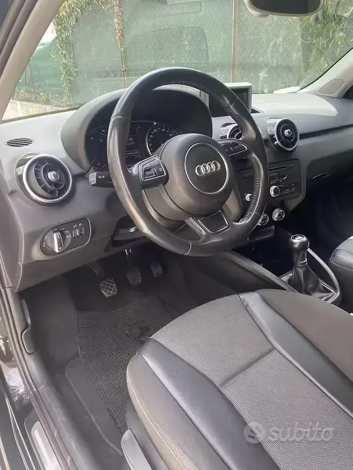 Usata Audi A1 Sportback Comfort 86 CV (63 kW) 2013 Nero Utilitaria