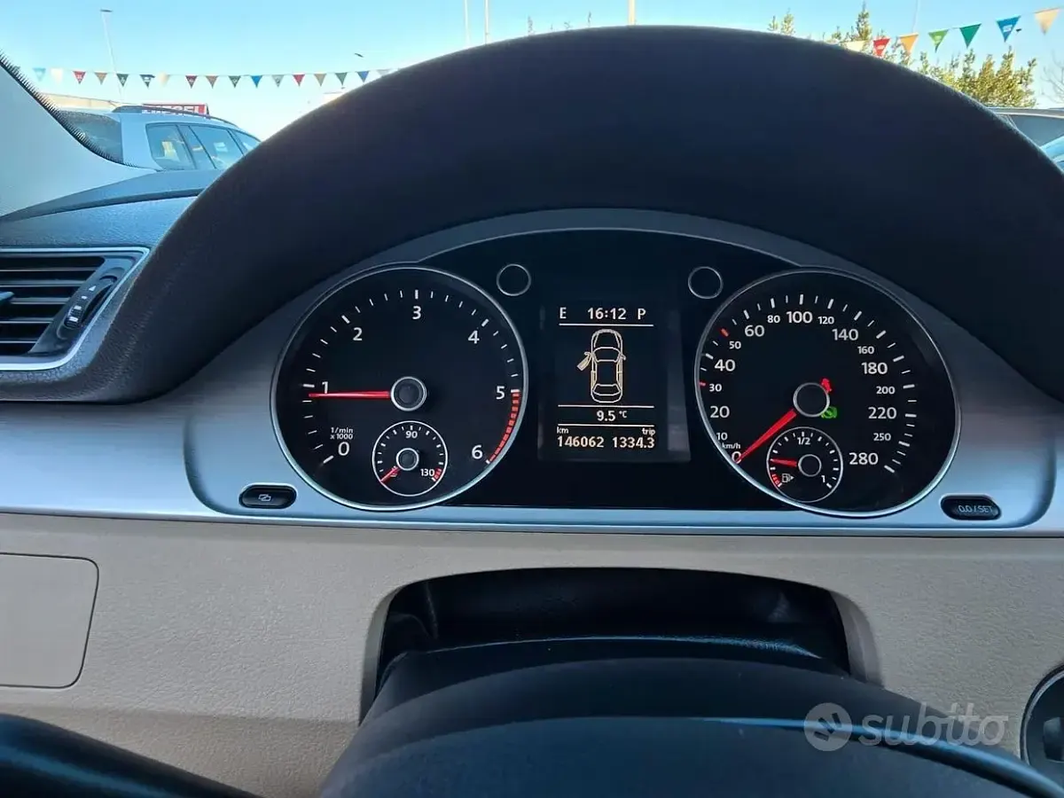 Usata VW CC Business 170 CV (125 kW) 2012 Nero Berlina