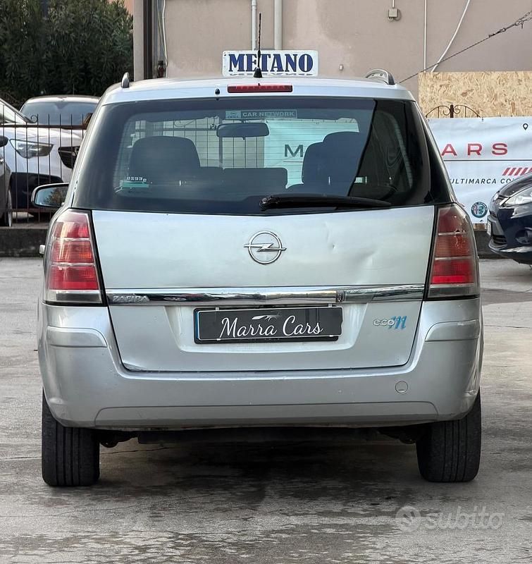 Usata Opel Zafira 129 CV (94 kW) 2007 Grigio Monovolume