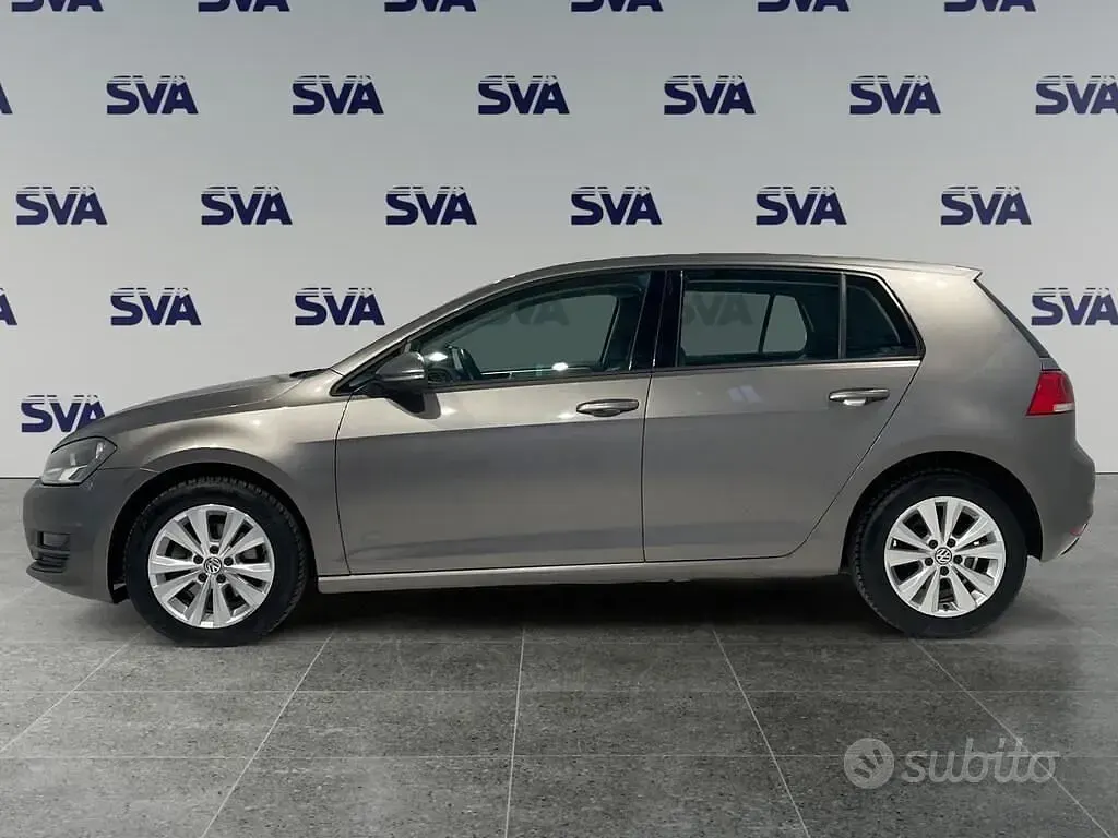 Usata VW Golf VII Comfortline 110 CV (80 kW) 2016 Gray Berlina