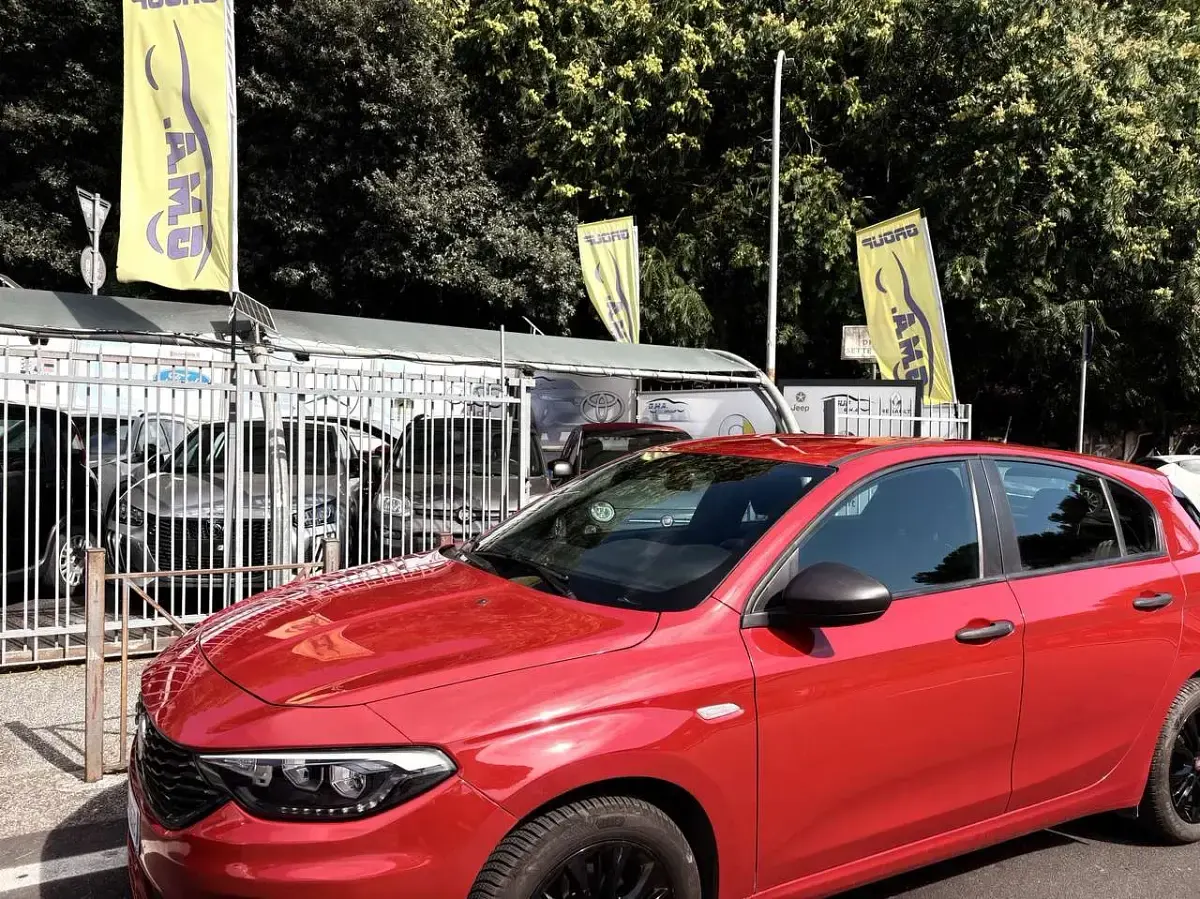 Usata Fiat Tipo Street 95 CV (69 kW) 2021 Rosso scuro Berlina