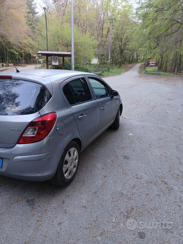 Usata Opel Corsa 75 CV (55 kW) 2008 Grigio Utilitaria