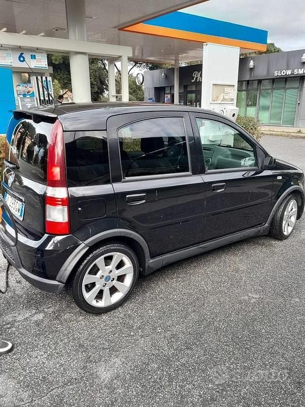 Usata Fiat Panda 101 CV (74 kW) 2006 Nero Utilitaria