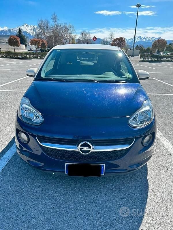 Usata Opel Adam 70 CV (51 kW) 2015 Blu Utilitaria