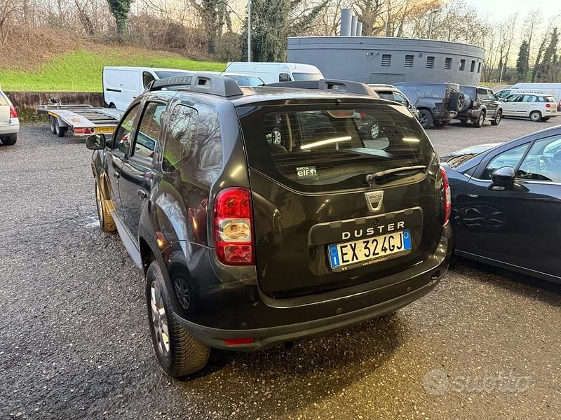 Usata Dacia Duster Lauréate 110 CV (80 kW) 2014 Nero SUV