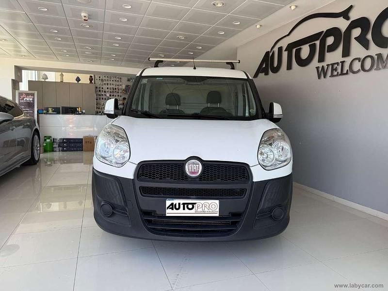 Bianco Usata 2013 Fiat Doblò Monovolume | 2900 € (Buon prezzo) - Immagine 1/4