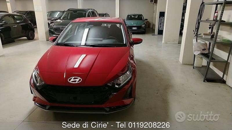 Nuova Hyundai i20 100 CV (73 kW) 2025 Grigio Berlina