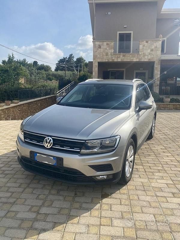 Usata VW Tiguan 150 CV (110 kW) 2020 Grigio SUV