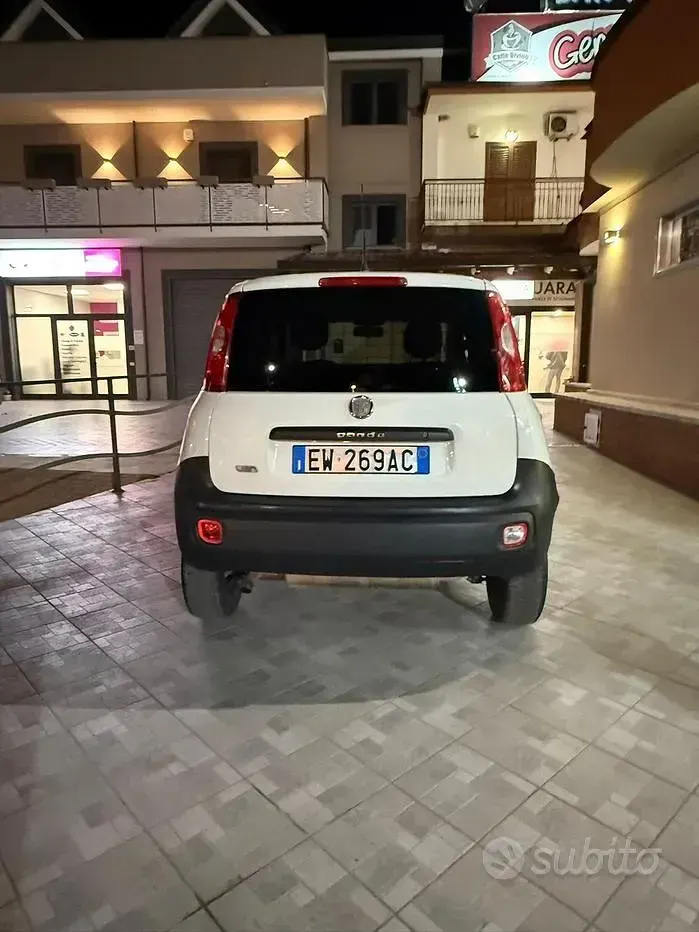 Usata Fiat Panda 4x4 80 CV (58 kW) 2015 Bianco Utilitaria
