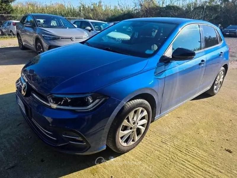 Usata VW Polo Style 95 CV (69 kW) 2022 Blu/azzurro Utilitaria