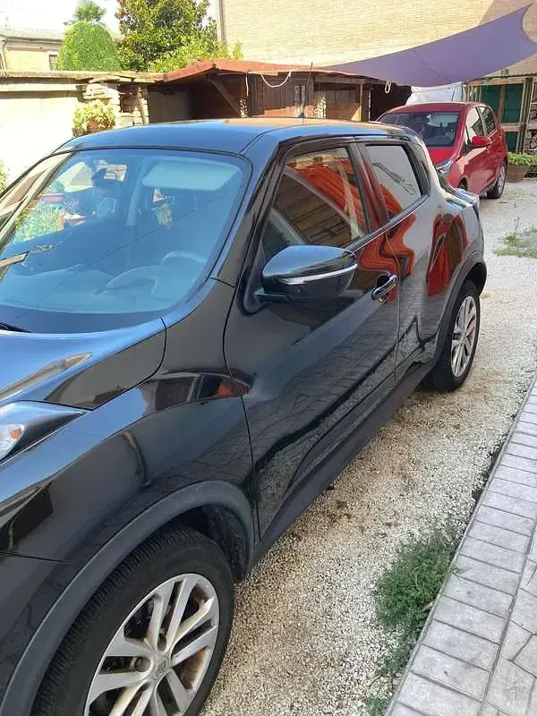 Usata Nissan Juke Acenta 110 CV (80 kW) 2015 Nero SUV