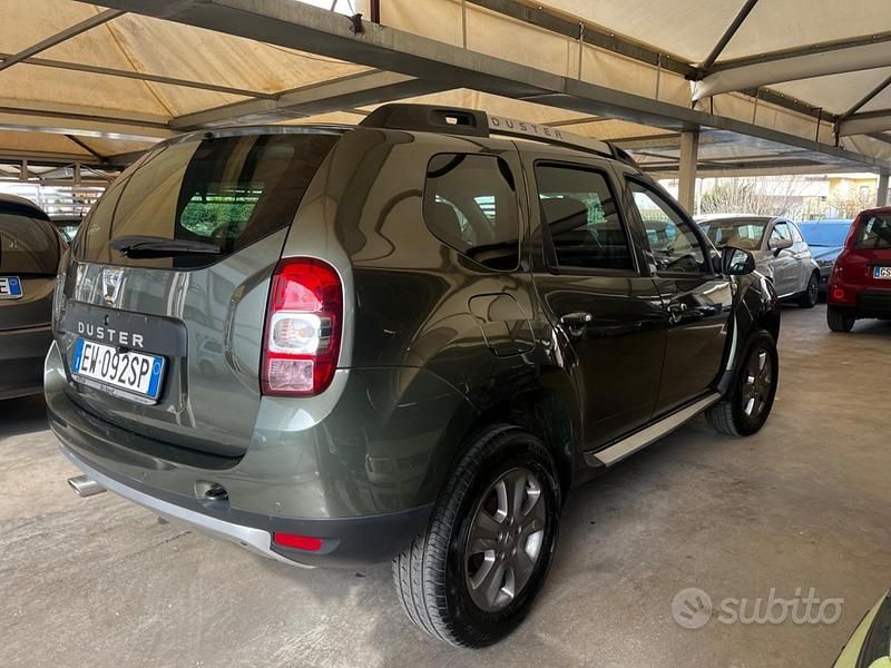 Usata Dacia Duster Lauréate 110 CV (80 kW) 2014 Verde SUV
