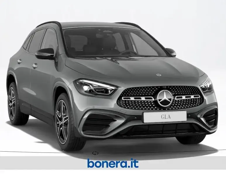 Nuova Mercedes GLA200 AMG line 149 CV (109 kW) 2026 Grigio SUV