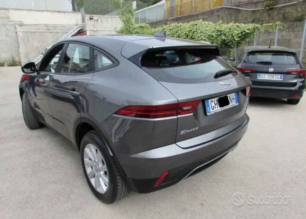 Usata Jaguar E-Pace S 179 CV (131 kW) 2018 Grigio SUV