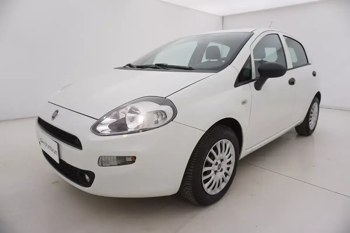 Usata Fiat Punto Street 95 CV (69 kW) 2018 Biancobianco Utilitaria