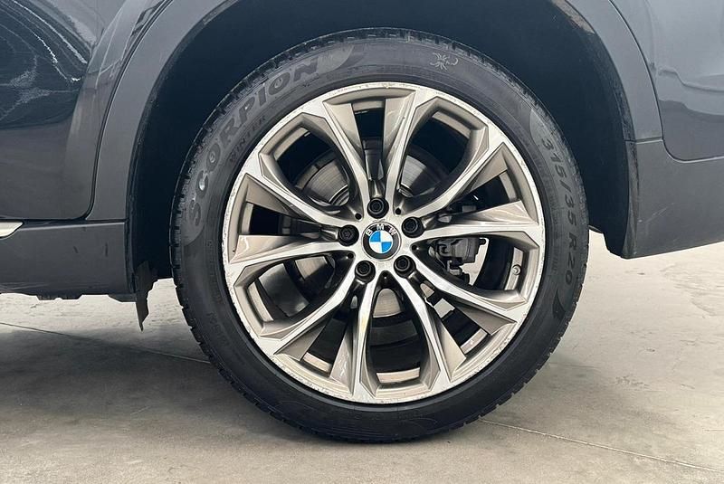 Usado BMW X6 Comfort Edition 249 HP (183 kW) 2018 Preto SUV