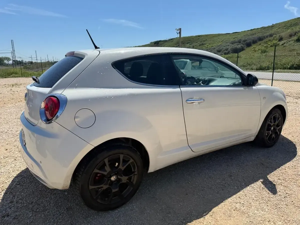 Usata Alfa Romeo MiTo 95 CV (69 kW) 2010 Bianco Utilitaria