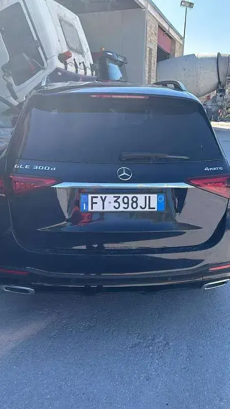 Usata Mercedes GLE300 Premium 245 CV (180 kW) 2020 Blu/azzurro SUV