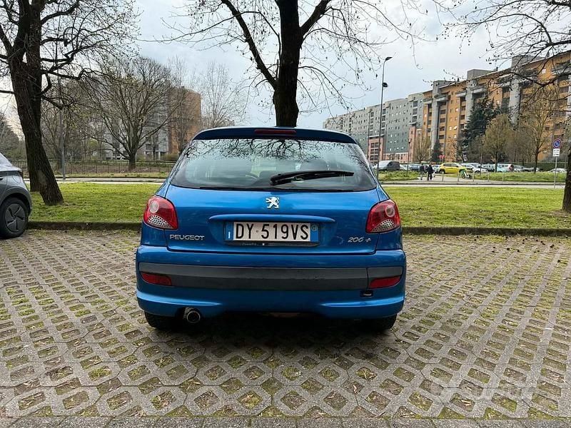 Usata Peugeot 206 2011 Blu Berlina